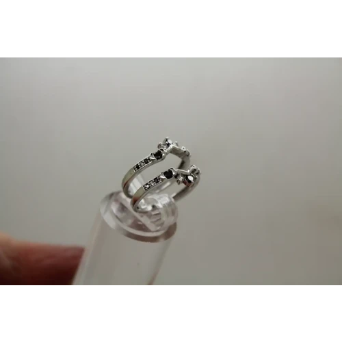10k W.G. .38ctw BLACK & WHITE DIAMOND RING ENHANCER size 4.25