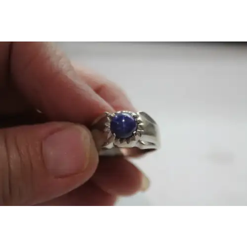 10k W.G. BLUE SAPPHIRE LINDE LINDY STAR ring size 8.25