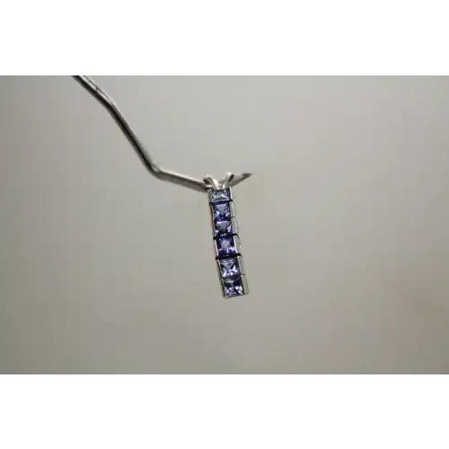10k W.G. TANZANITE FLEX BAR DESIGN pendant