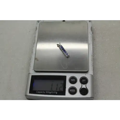 10k W.G. TANZANITE FLEX BAR DESIGN pendant