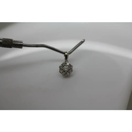 10k White Gold .33ctw DIAMOND FLOWER DESIGN pendant