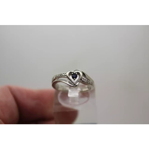 10k White Gold BLUE TOPAZ & DIAMOND acc. OPENWORK HEART ring size 6