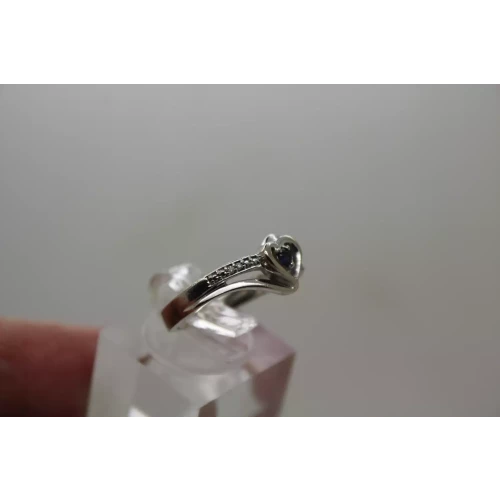 10k White Gold BLUE TOPAZ & DIAMOND acc. OPENWORK HEART ring size 6