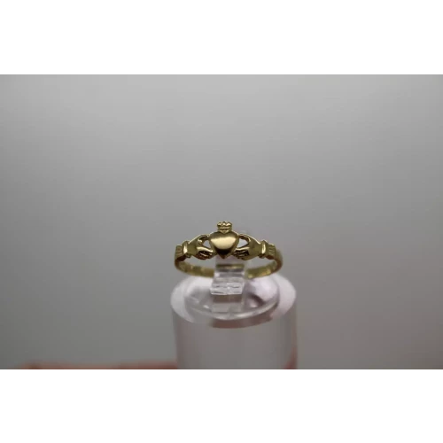 10k Yellow Gold CLADDAGH ring size 4.25