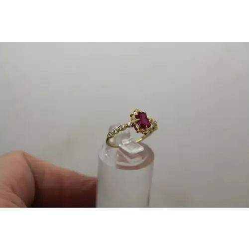 10k Y.G. Emerald Cut RUBY & WHITE STONE ring size 6 #