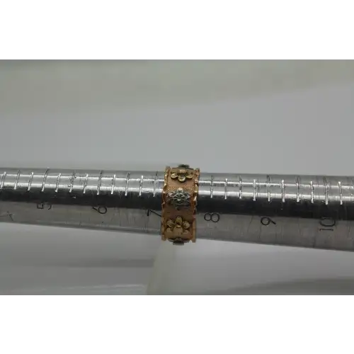 14k TRI-COLOR GOLD 9mm WIDE RAISED FLORAL BAND ring size 7.5 # (4)