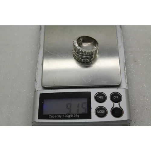 14k W.G. 2.25cttw DIAMOND ANNIVERSARY BAND ring size 6.5