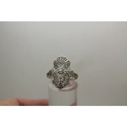 14k W.G. VINTAGE .06ct DIAMOND FILIGREE ring size 7
