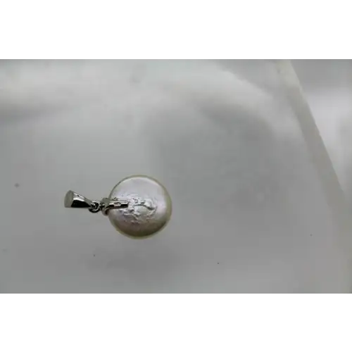 14k White Gold BUTTON PEARL & DIAMOND ACCENT drop pendant #