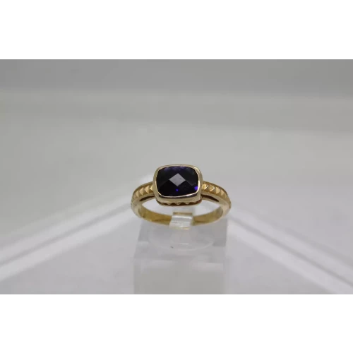 14k Yellow Gold DEEP PURPLE AMETHYST SOLITAIRE ring size 8.5