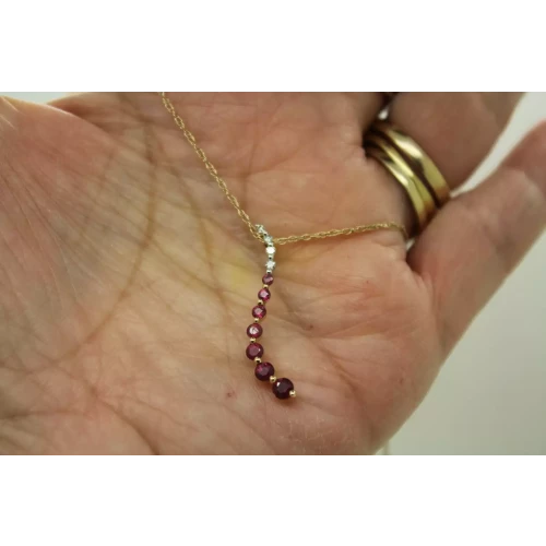 14k Yellow Gold RUBY & DIAMOND  CURVE JOURNEY necklace 18