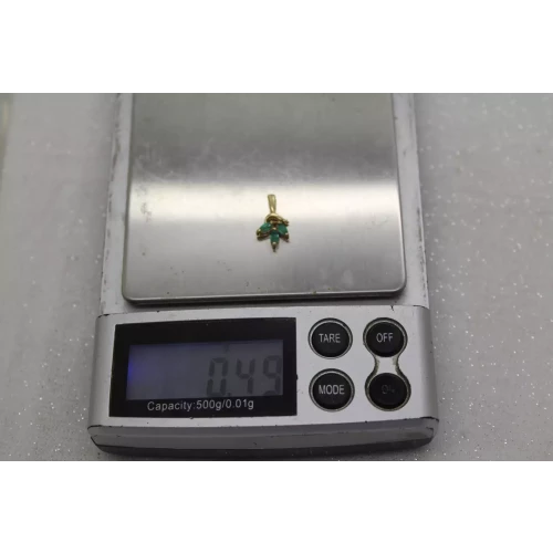14k Y.G. Marquise Cut EMERALD LEAF DESIGN Pendant
