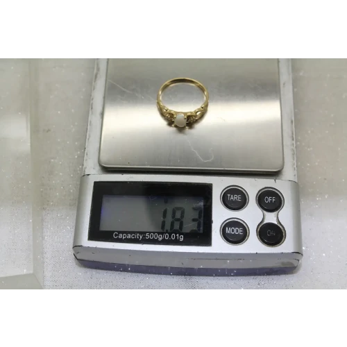 14k Y.G. OPAL & DIAMOND accent HEART BAND ring size 6.5
