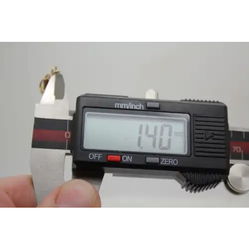 14k Y.G. Oval Cut GARNET KNOT DESIGN pendant #