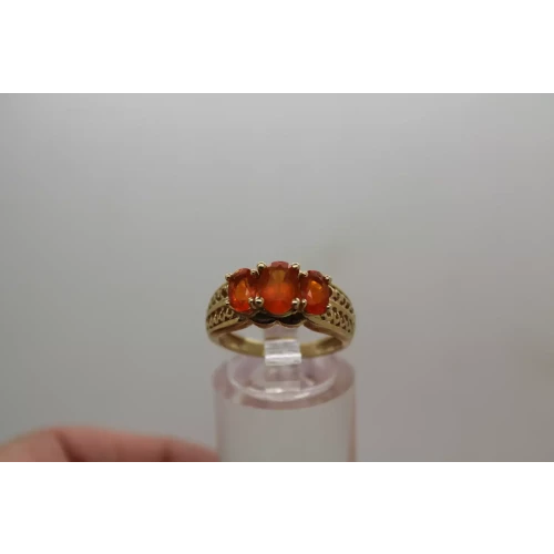 14k Y.G. Oval Cut ORANGE CZ 3 STONE ring size 6