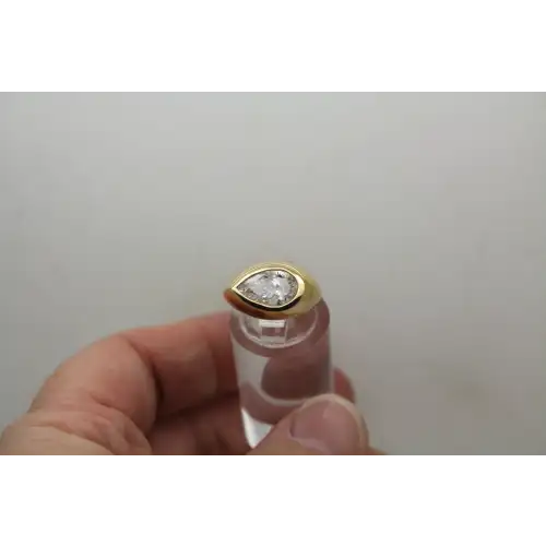 14k Y.G. Pear Cut 2.0ct MOISSANITE DESIGNER ring size 3.5 #