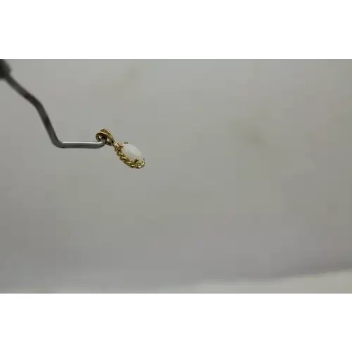 14k Y.G. Pear Cut OPAL ROPE DESIGN TEARDROP pendant