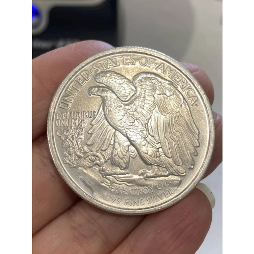 1oz 999 Fine Walking Liberty Silver Round [DUPLICATE for #546445] (2)