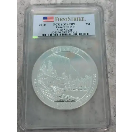 2010 25C Yosemite NP 5 oz Silver - First Strike, PL