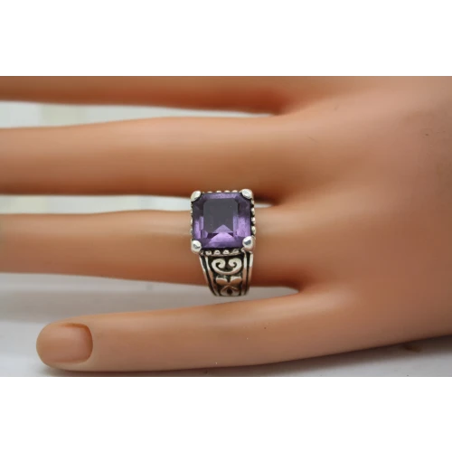 .925 S.S. ASSCHER CUT PURPLE STONE VINTAGE STYLE ring size 6.75 #
