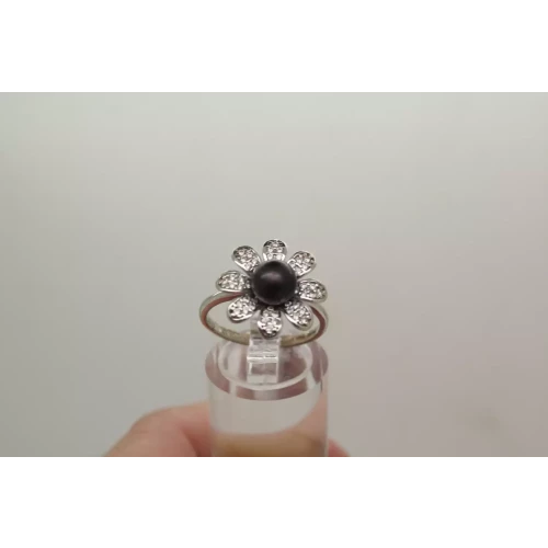 .925 S.S. BROWN PEARL & WHITE STONE FLOWER DESIGN ring size 7