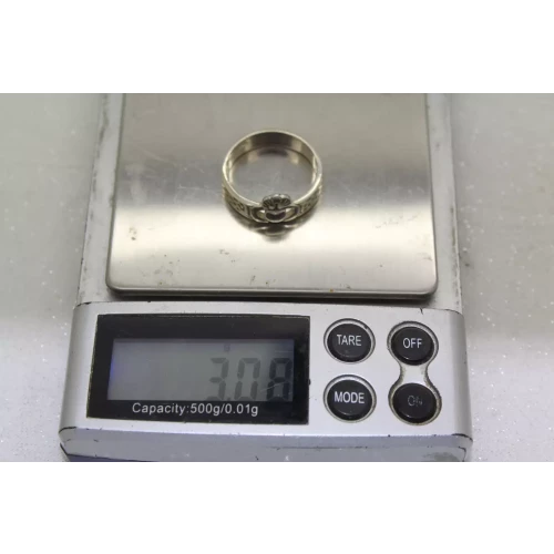 .925 S.S. CLADDAGH IRISH TRINITY KNOT BAND ring size. 8