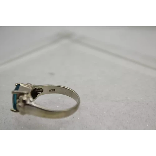 .925 S.S. Emerald Cut VIVID BLUE STONE ring size 7.75