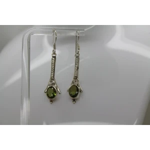 .925 S.S. Oval Cut PERIDOT VINTAGE DESIGN DROP DANGLE earrings
