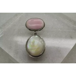 .925 S.S. PINK CONCH & MOTHER OF PEARL DANGLE pendant