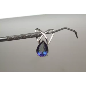 .925 S.S. RAINBOW CZ TRIQUERTA KNOT pendant