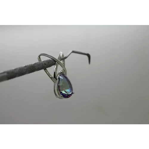 .925 S.S. RAINBOW CZ TRIQUERTA KNOT pendant