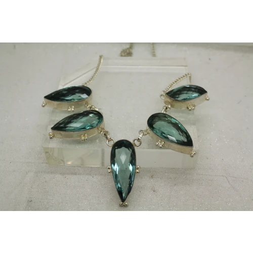 .925 S.S. SOUTHWESTERN STYLE AQUA BLUE STONE necklace 18