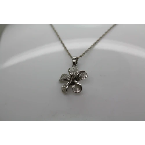 .925 S.S. Textured & Shiny PLUMERIA FLOWER PENDANT necklace 18