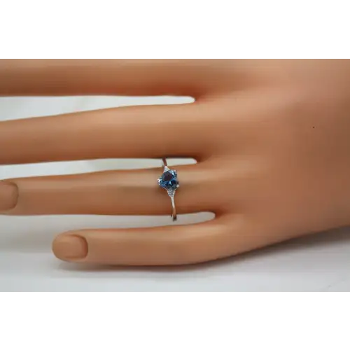 .925 Sterling Silver Heart Cut BLUE TOPAZ w/ acc HEART ring size 6.25