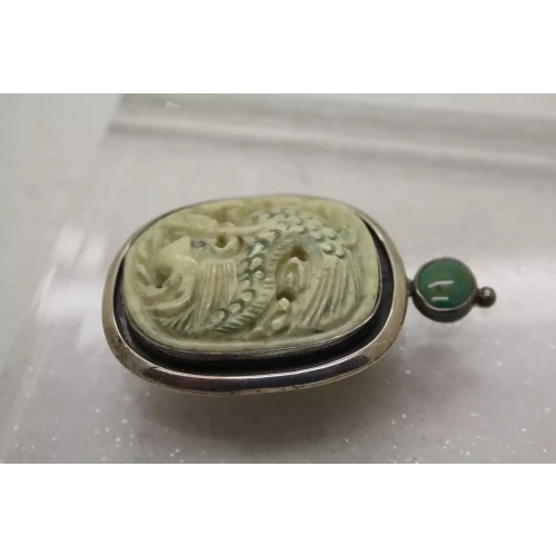 AKR AMY KAHN RUSSELL .925 S.S. CARVED JADE DRAGON pendant pin