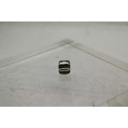 Authentic PANDORA .925 S.S. DOTS & RIDGES CLIP charm