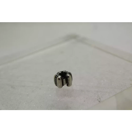 Authentic PANDORA .925 S.S. DOTS & RIDGES CLIP charm