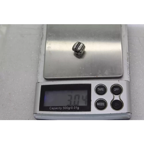 Authentic PANDORA .925 S.S. DOTS & RIDGES CLIP charm