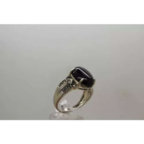 AVON signed RJ .925 S.S. ONYX & MARCASITE ring size 11