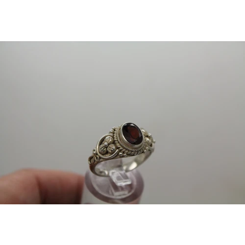 BA SUARTI BALI .925 S.S. GARNET FLORAL DESIGN ring size 8 #