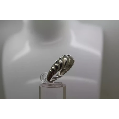 CAROLYN POLLACK RELIOS .925 S.S. SHRIMP BAND ring size 7