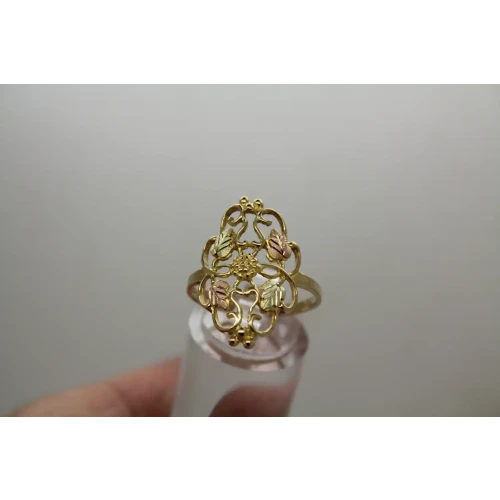 COLEMAN C.CO. 10k Black Hills Gold LARGE VINING GRAPE LEAF ring size 9.5