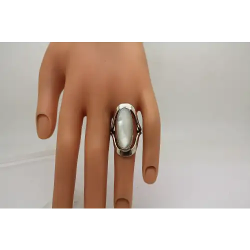 DDD DOMINIQUE DINOAURT .925 S.S. MOTHER of PEARL ring size 7