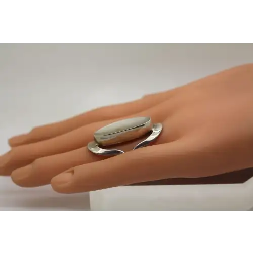 DDD DOMINIQUE DINOAURT .925 S.S. MOTHER of PEARL ring size 7