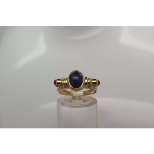 DESIGNER 14k Y.G. BLUE SAPPHIRE CABOCHON & RUBY ring size 6