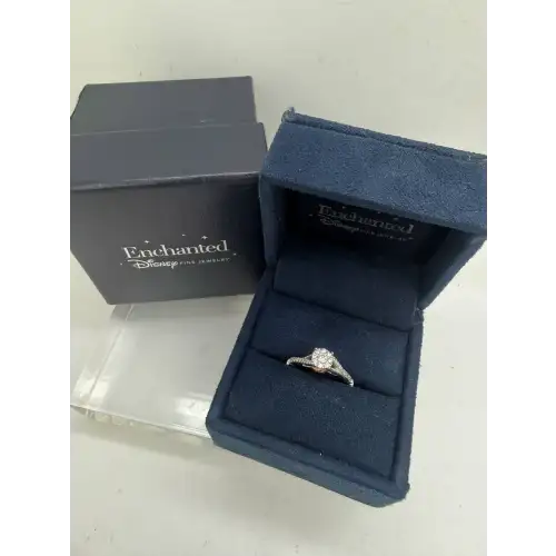 DISNEY ENCHANTED 10K W.G. BELLE DIAMOND ROSE ring size 3.5