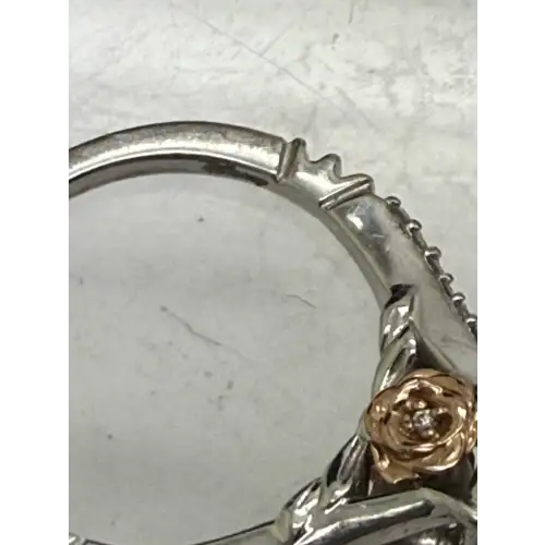 DISNEY ENCHANTED 10K W.G. BELLE DIAMOND ROSE ring size 3.5