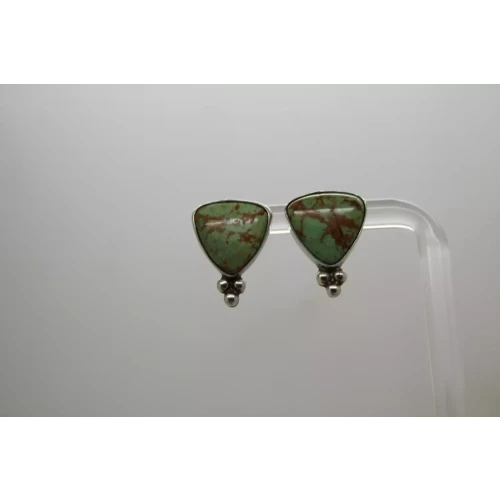 DTR JAY KING .925 S.S. GREEN TURQUOISE BEADED TRILLION CUT studs