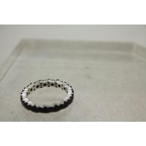 FZN .925 S.S. BLACK STONE ETERNITY BAND ring size 9