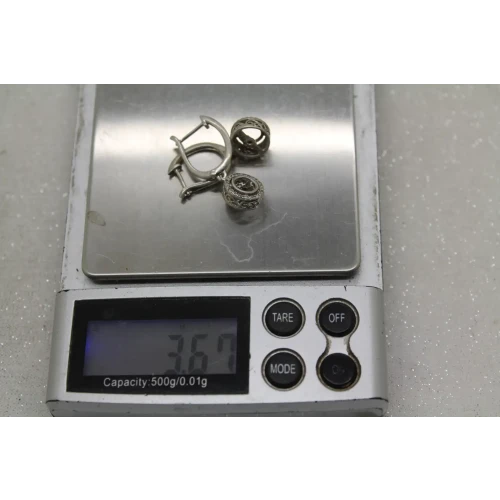 GOC .925 S.S. DIAMOND MOTION DANGLE earrings